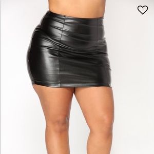 Carlibell Faux Leather Skirt- Black🖤